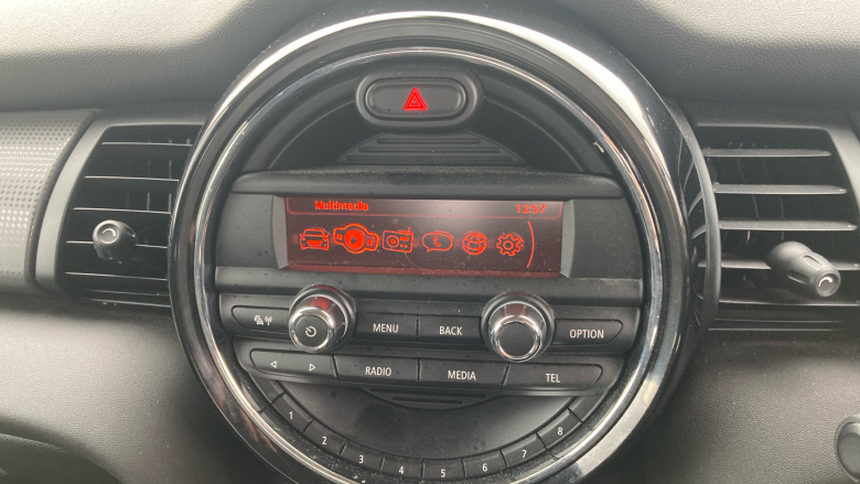 MINI Hatchback 1.5 Cooper 5dr Petrol Hatchback